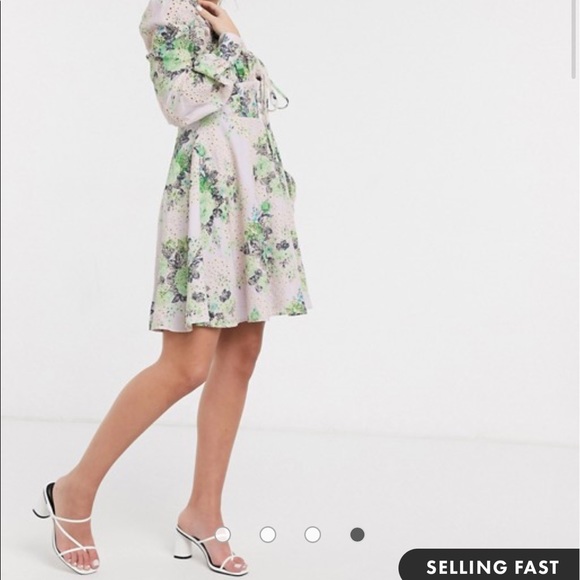 Beautiful summer Asos Dress - Picture 3 of 5